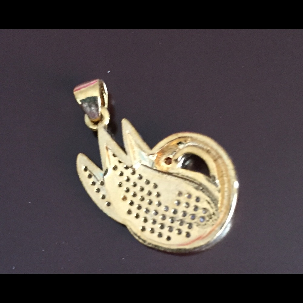 Pendent. - Picture 2 of 2
